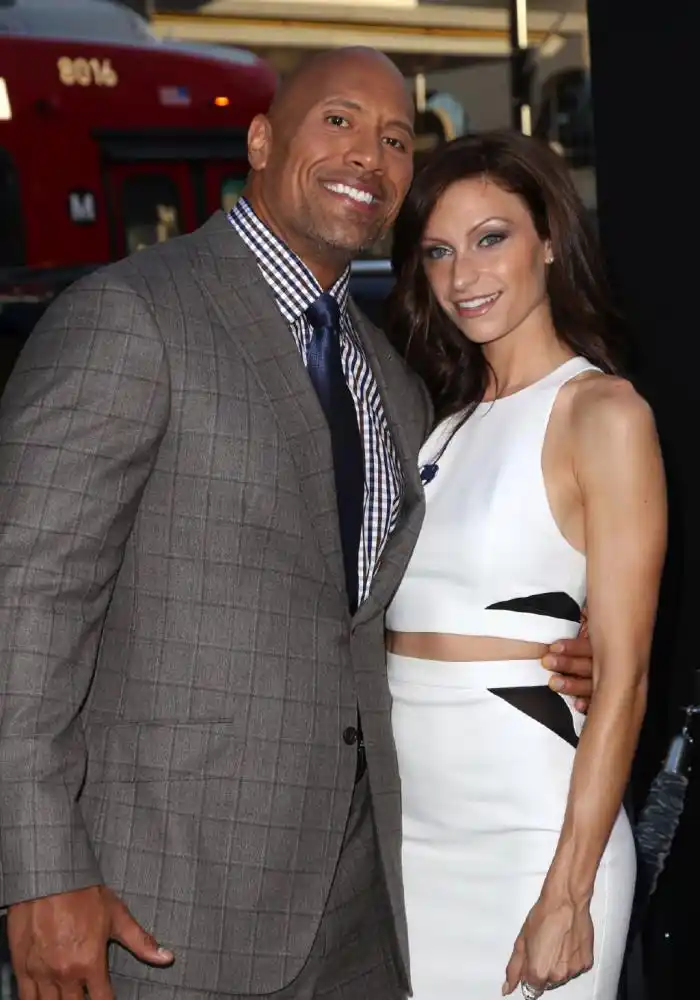 巨石强森结婚!47岁道恩·强森携手34岁妻子,走过12年岁月