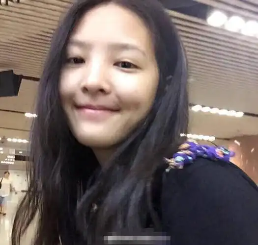 章若楠有男朋友吗是谁章若楠旧照曝光整容了吗