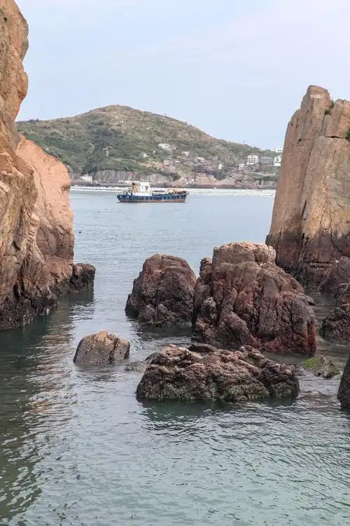 六井潭也是嵊泗岛上面最特别的景点了,而且这个景点还是要收费的,是不