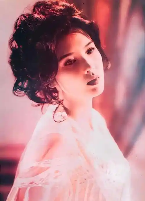 "时尚玉女"周慧敏的坎坷爱情,她的故事比你想的更狗血_陈德彰_倪震