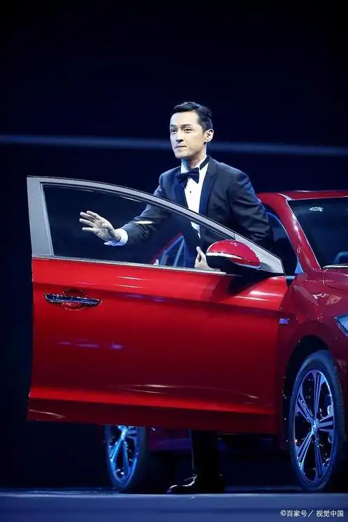 演员胡歌的传奇故事