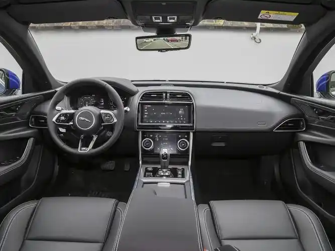 奇瑞捷豹路虎 捷豹xel 2020款 2.0t 200ps r-dynamic s进取运动版