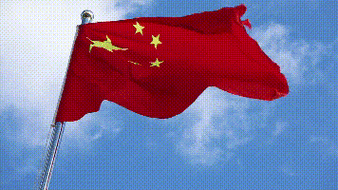 大连青年向祖国表白,与国旗同框的样子,真美!_五星红旗