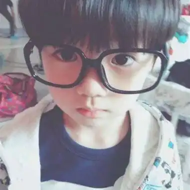 帅气男生微信头像贼可爱小朋友 中了爱情的毒无可救药分享!