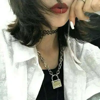 的人渣qq头像霸气图片女生带字非主流qq头像遮脸霸气 - 小清新女生头