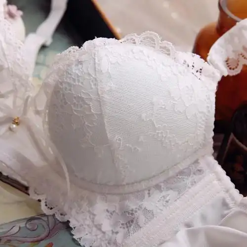 【送内裤】2017春夏性感深v柔软蕾丝聚拢内衣纯白色少女文胸乳罩