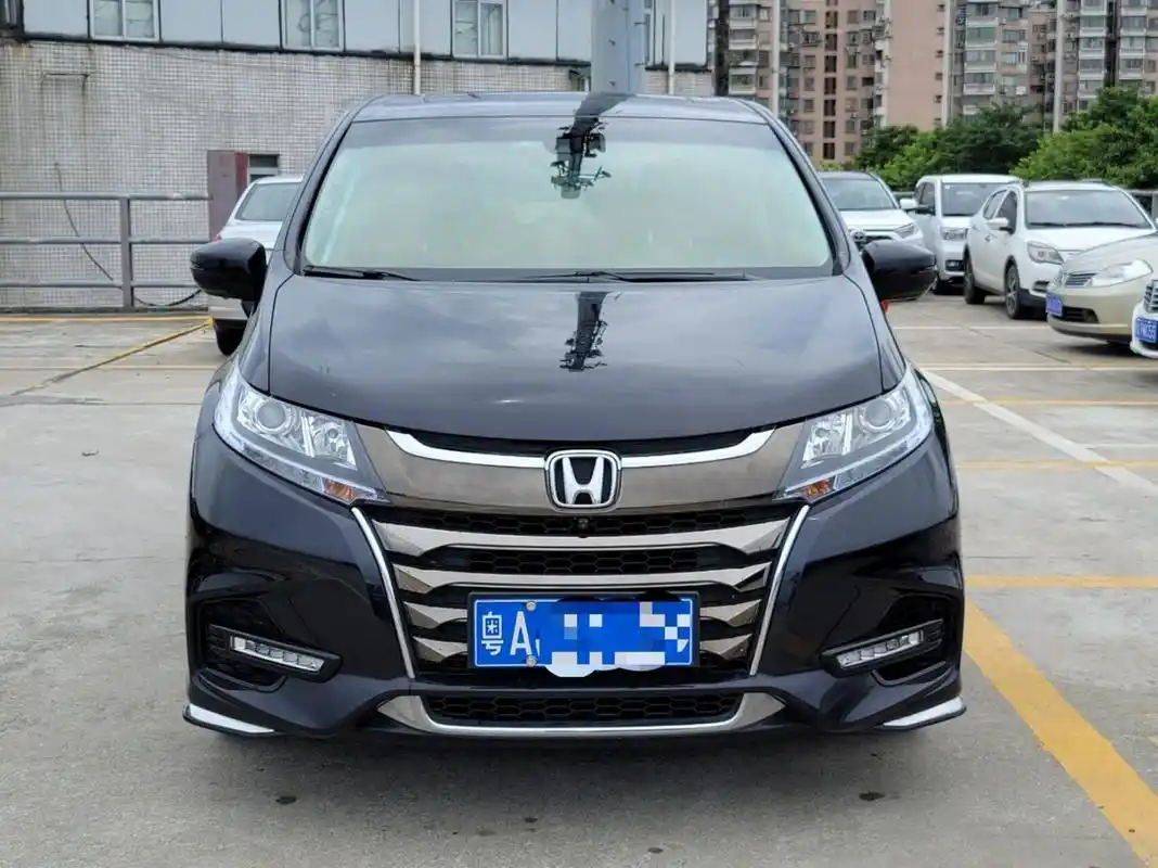 本田奥德赛19款锐·智享版,七座mpv 2020年1月本田奥德赛19款锐·智享