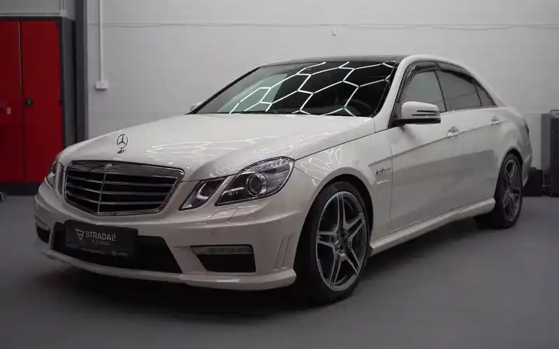 奔驰w212 e级 e63 amg前期型测评(俄语生肉无字幕抱歉)