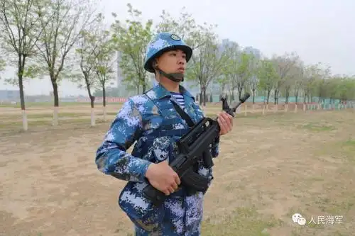 春季入营新兵授枪仪式,这是最荣耀的"成人礼"!