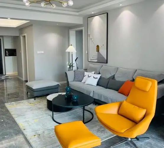 目前来说,浅灰色是非常流行的颜色,无论是哪一种房间都可以使用浅灰色