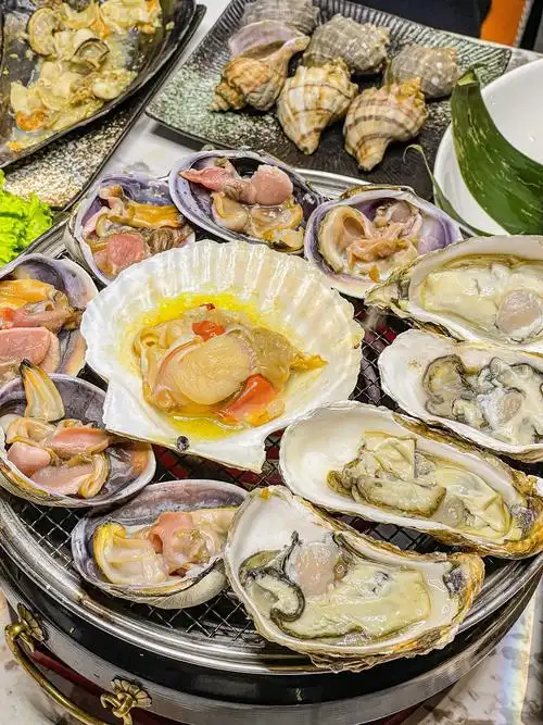 青岛也有了!围炉烤海鲜太绝了!