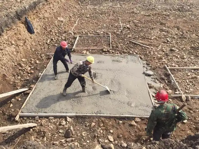 主体工程bc区现场柱基础砼垫层完工