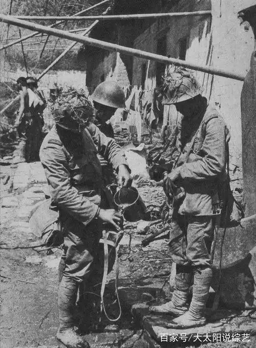 1938年10月旧照:日军占领中国各城,并准备登陆广东大亚湾的海面