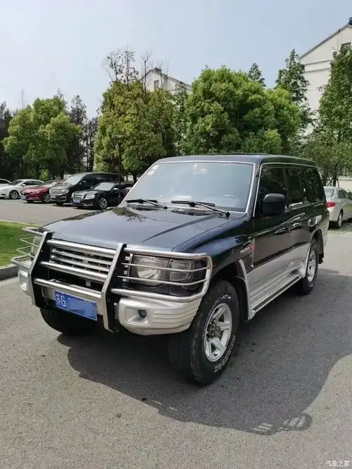 新到昔日越野之王13年22l手动电子四驱黑金刚无越野