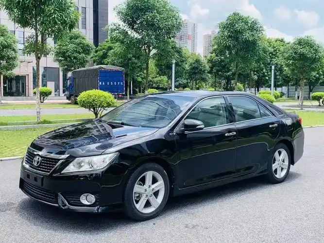 12年丰田凯美瑞2.0s耀动版,车况精品,私家车14万公里, - 抖音