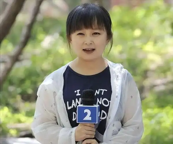 他们是全网最让人羡慕的袖珍人夫妻,她虽然已经是35岁的年龄,但身高却