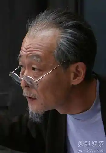 央视再造立志戏 《鸽子哨》钱波自毁形象