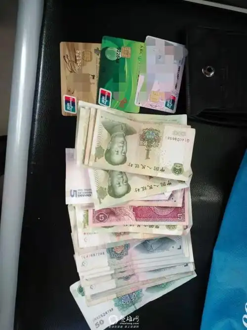 大赞!楚雄男子路边捡到钱包,寒冬之际他做了一件事,温暖了整座城