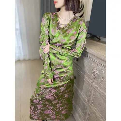 中长裙春季高级感真丝提花香云纱连衣裙女复古盘扣中式新款国风