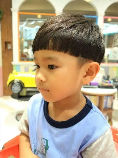 最帅气的三种小男孩发型,效果就是不一样,剪完真时尚|卷发|刘海|发蜡