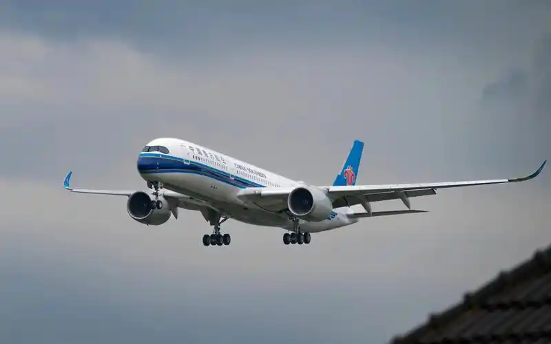 超强台风下的a359