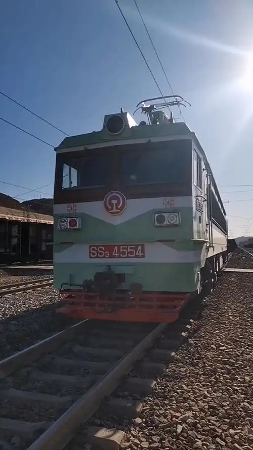 一代经典韶山3电力机车