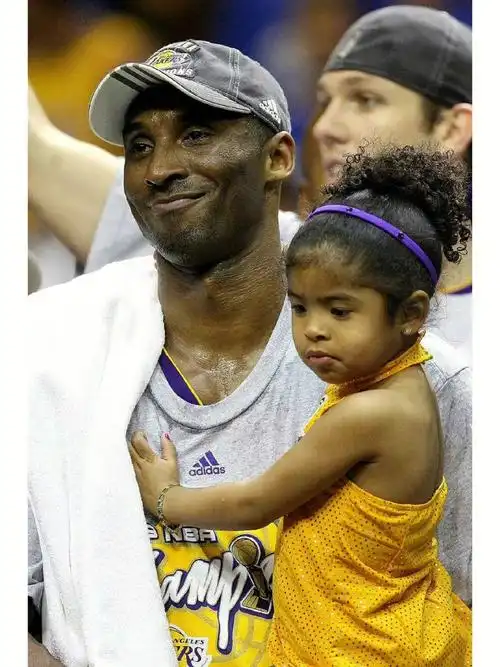 科比&gigi9099#科比首夺fmvp13周年 ##湖人队史第15冠13周年