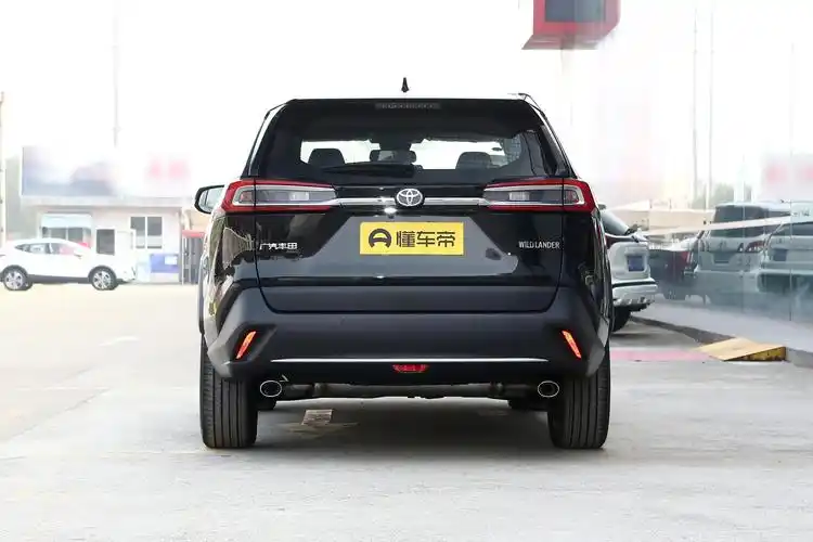 20万级suv推荐:丰田威兰达,燃油/混动两种动力,省油适合家用