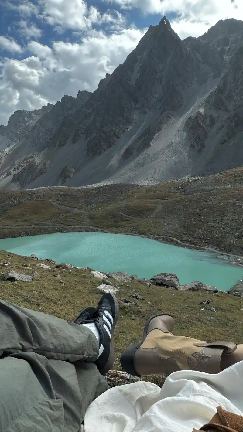 独库公路 | 情侣拍照机位(附攻略)不要去观景台!不要去观景 - 抖音