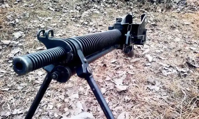 神枪传奇!77式机枪,"阴差阳错"造就"第一"高射机枪