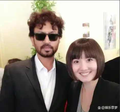 "玻璃美人"蒋小涵:嫁圈外老公,36岁大龄生子,爱情事业双丰收