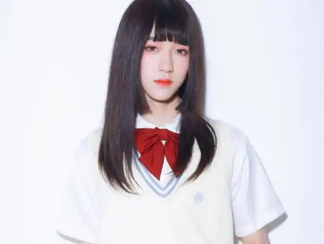 来看贺峻霖女装舞台,扮相也太美了吧_刘耀文_国王游戏_姐姐