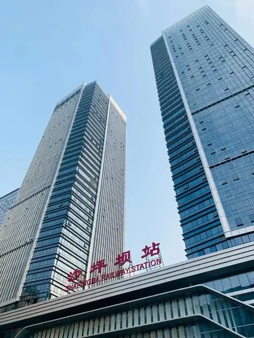 沙坪坝是不是全国拥有最大商业体的高铁站?