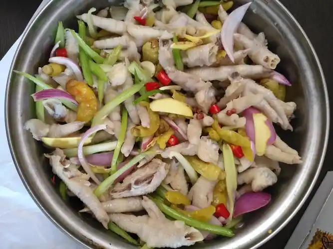 自制泡椒鸡脚的做法