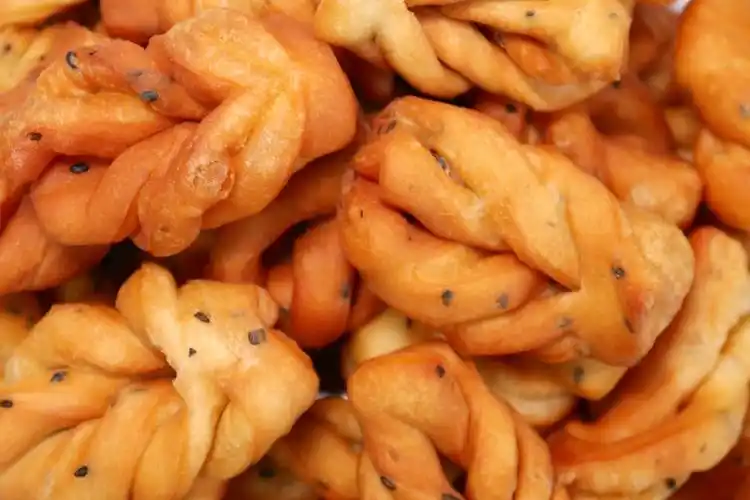 酥的掉渣的炸果子实在太好吃了过年必备小零食做法非常简单