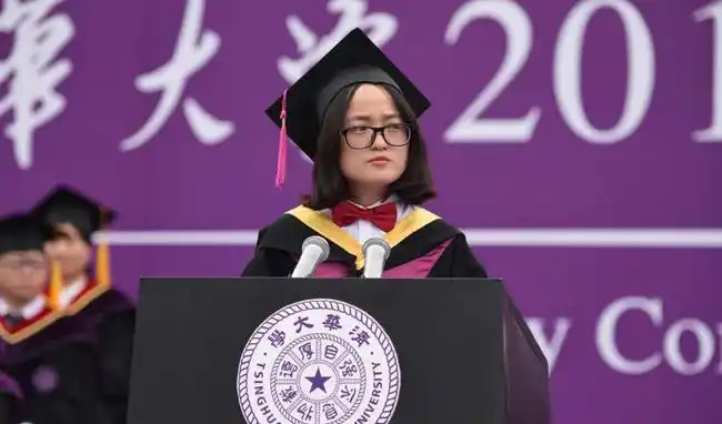 进校时获校长赠书平凡的世界毕业时他们留下这些口号