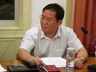 图文:温州市委书记李强坐阵指挥抗台防汛