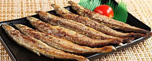 烤多春鱼的做法?烤箱 烤多春鱼怎么做