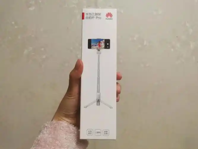 只能明天找到小螺丝刀再玩了#三脚架自拍  #华为  #好物分享