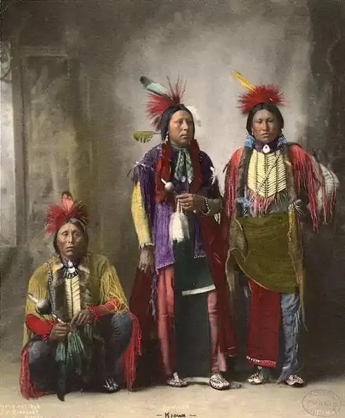 19-20世纪,罕见的美国原住民彩色照片