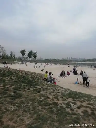 西咸新区沣河金湾白沙滩