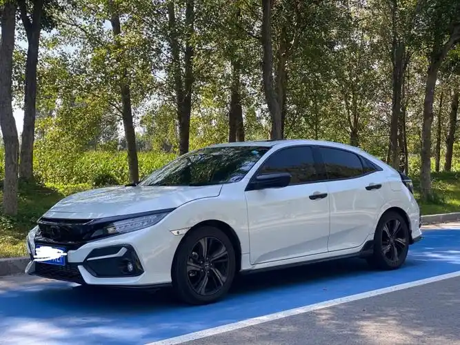 本田 思域 2021款 hatchback 220turbo cvt潮酷控图片