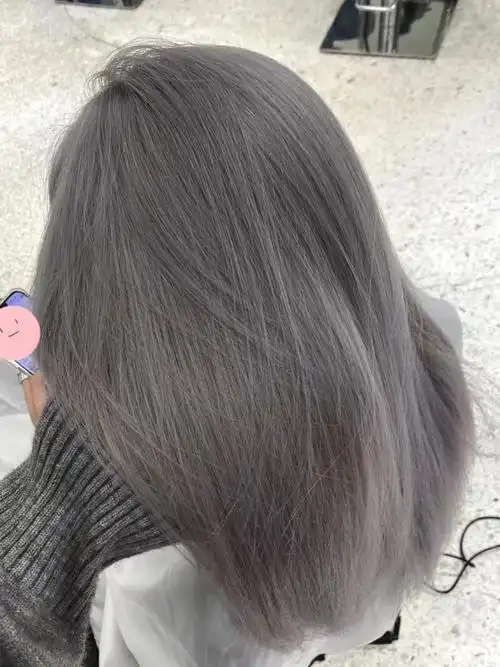 秋冬新发色,素颜都显白的质感发色~雾霾 灰