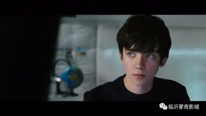 新片上映丨穿越星际爱有引力丨回到火星请问你们火星人的颜值都这么高