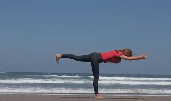 一套减肥瑜伽序列夏天练习暴汗减肥效果杠杠滴