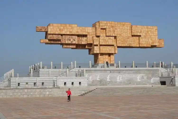 威海公园/中华海魂