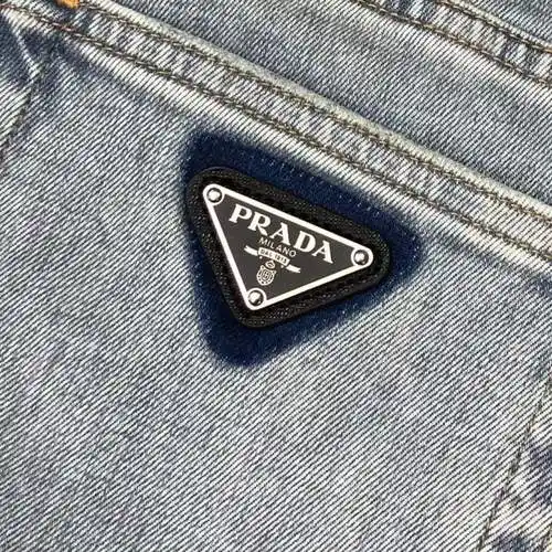 prada普拉达后袋三角标logo牛仔裤_http://www.huoyuanji.