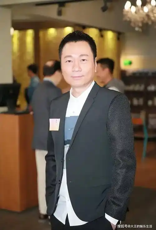 黎耀祥二哥谈兄弟情:你住千万豪宅, 我住千元出租屋,各凭本事