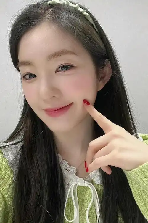 求韩国女爱豆的自拍照