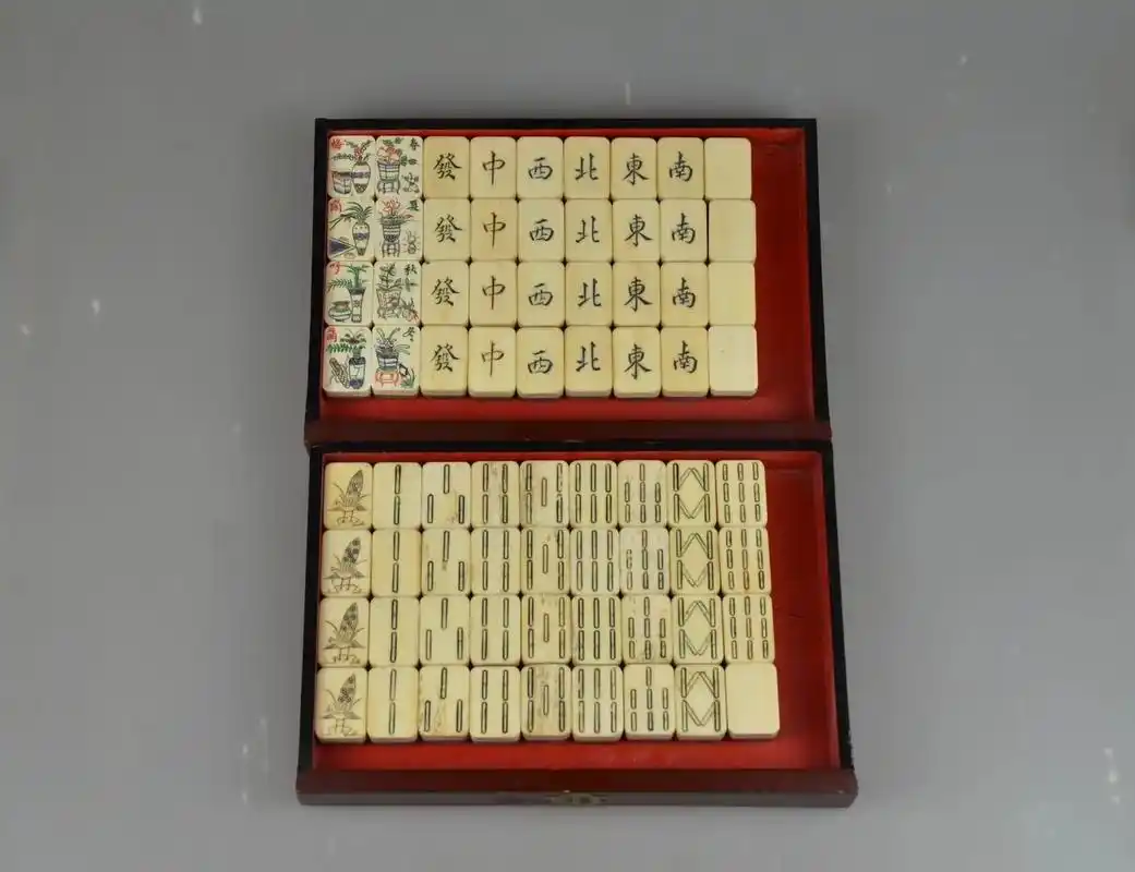 日本回流清末民国大漆骨制麻将牌